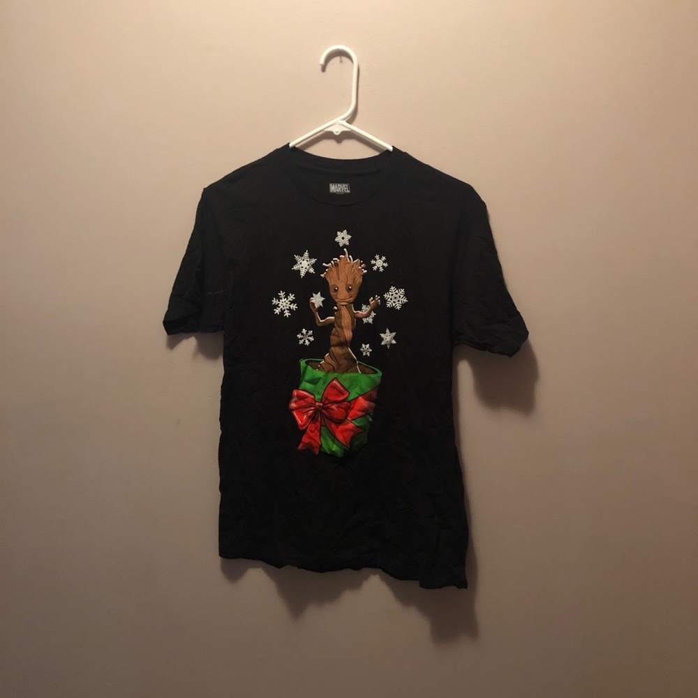 Men’s Groot Christmas Graphic T-Shirt